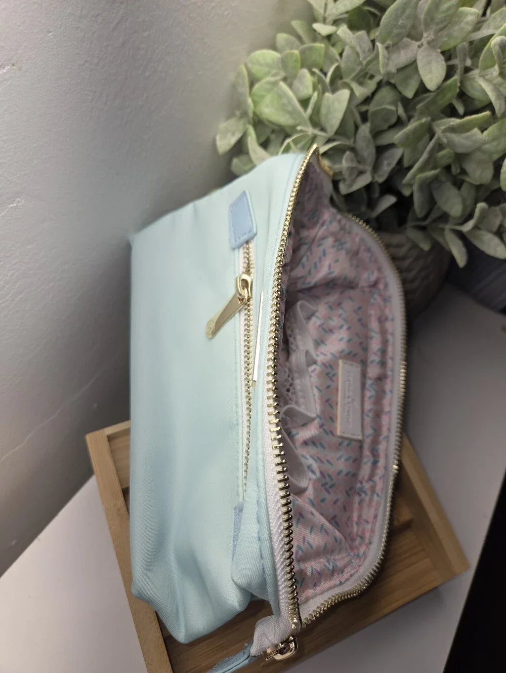 Young Living Light‎ Blue Travel Cosmetic Pouch
